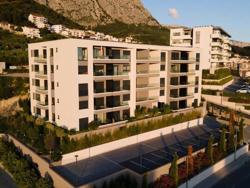 Luxury Adria Sea City & Whirpool, Mountain View Apartment *